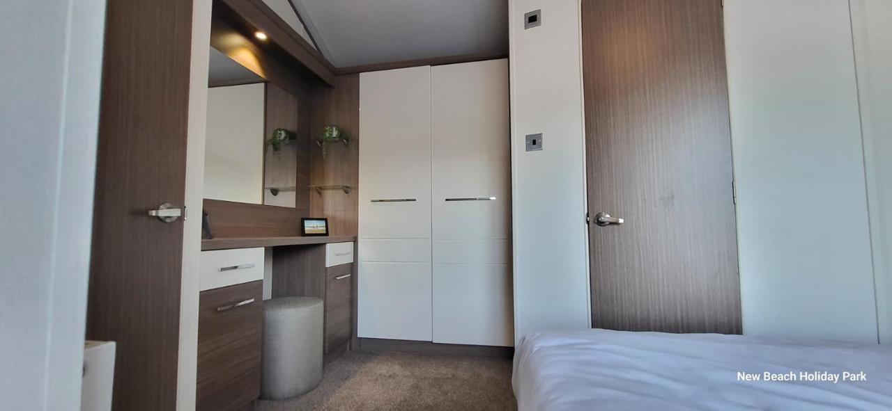 13 The Meadows New Beach Holiday Park Apartment Димчърч Екстериор снимка